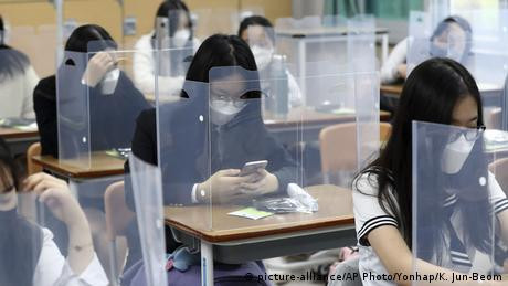 Korea Selatan berjuang menekan sekolah yang menjejalkan