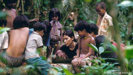 Melawan Setan Bermata Runcing, Mimpi Butet Manurung untuk Masyarakat Adat di Indonesia